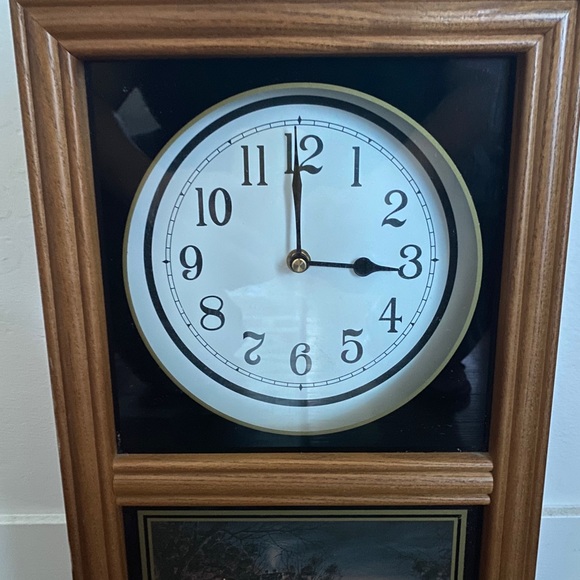 Terry Redlin "That Special "Time" Regulator Clock - Picture 4 of 13